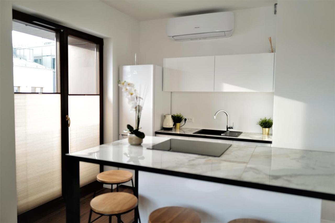 Central Port Warsaw Apartment Екстериор снимка